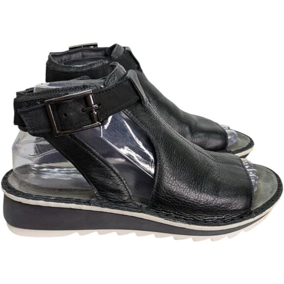 Black Leather Women's Sandals - Picture 3 of 12